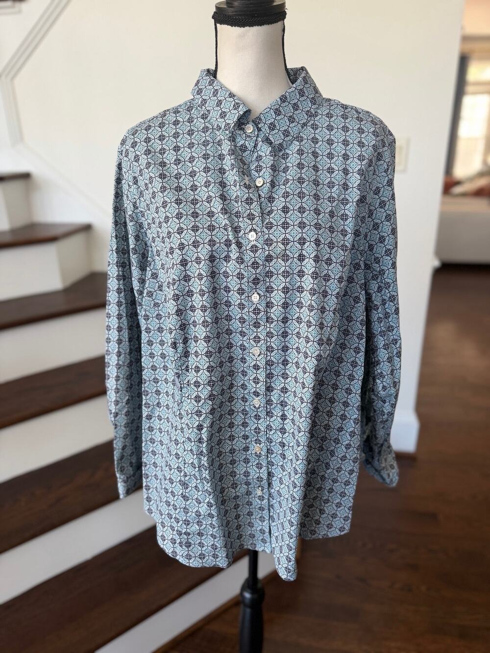 Talbots Multi-Blue & White Mosaic Print Long Sleeve Collared Button Down
